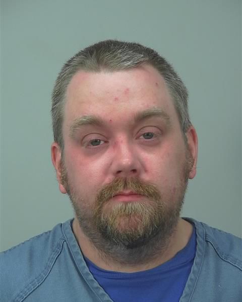 Man who fired shot during cocaine theft from gyro shop pleads guilty to federal crimes